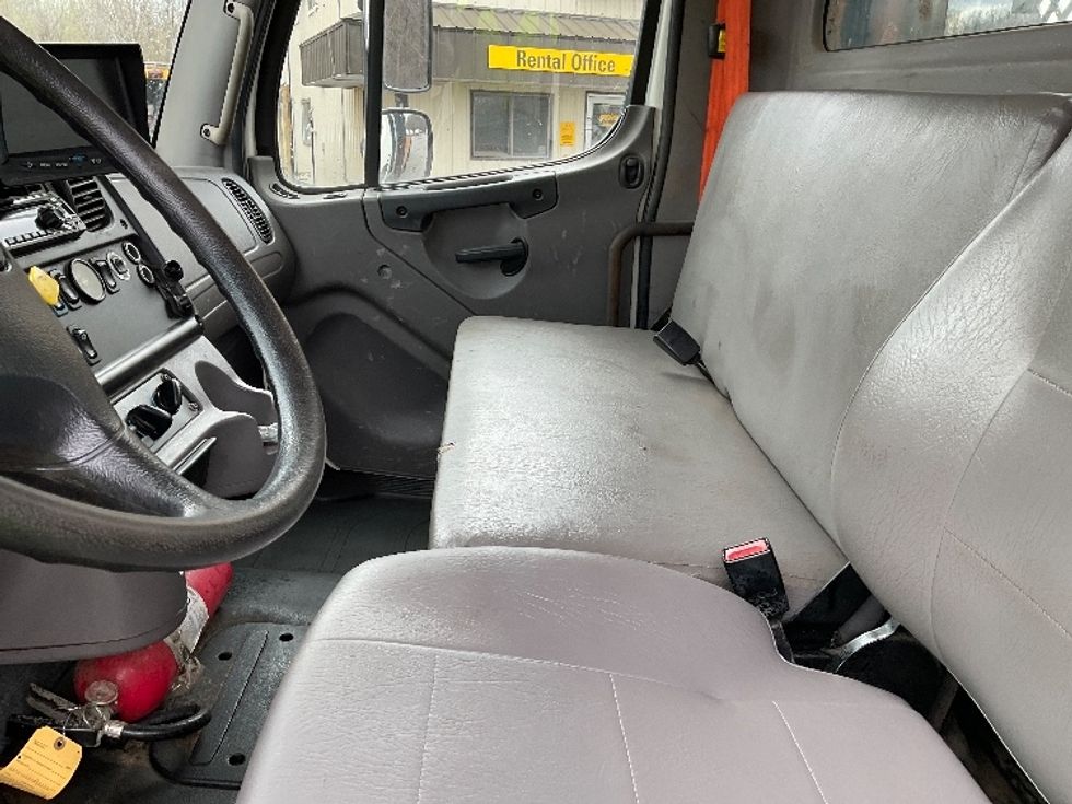 Flatbed Truck-Light and Medium Duty Trucks-Freightliner-2020-M2-Whitesboro-NY-226,877\n\t\tmiles-$ 33,750 - Image 19