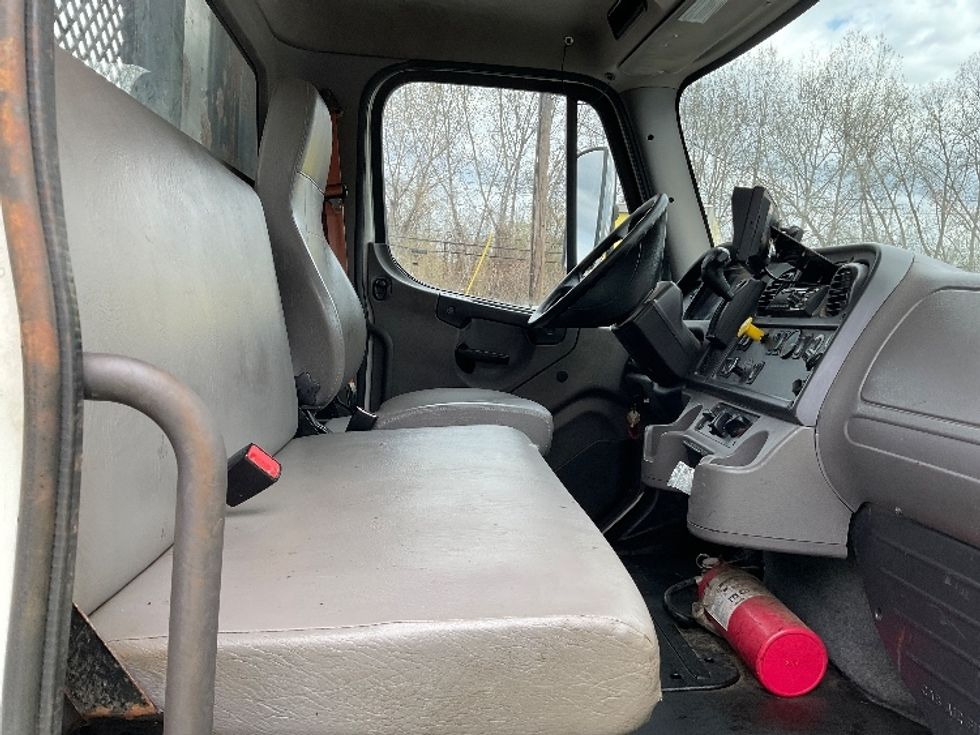 Flatbed Truck-Light and Medium Duty Trucks-Freightliner-2020-M2-Whitesboro-NY-226,877\n\t\tmiles-$ 33,750 - Image 22