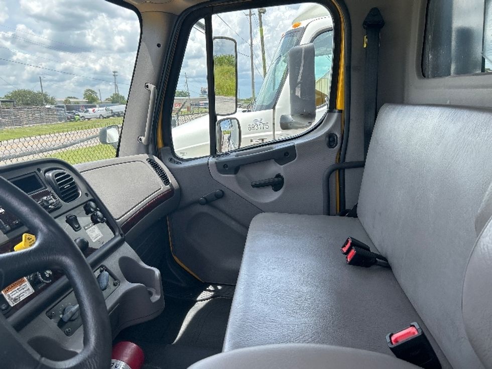 Flatbed Truck-Light and Medium Duty Trucks-Freightliner-2020-M2-Winter Haven-FL-279,136\n\t\tmiles-$ 23,750 - Image 19