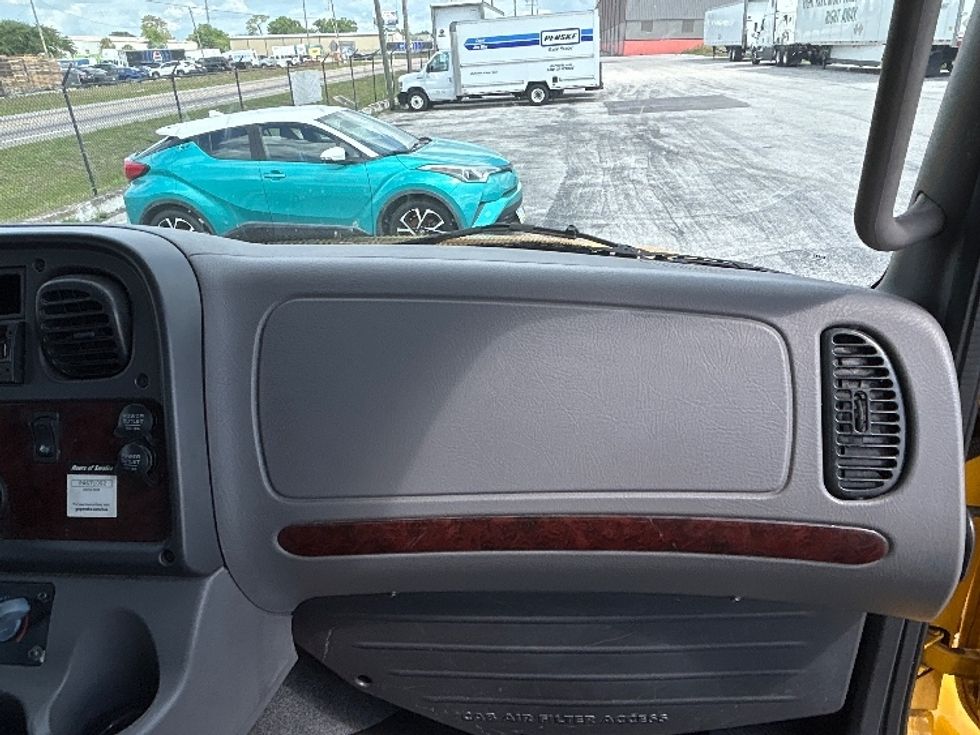 Flatbed Truck-Light and Medium Duty Trucks-Freightliner-2020-M2-Winter Haven-FL-279,136\n\t\tmiles-$ 23,750 - Image 21