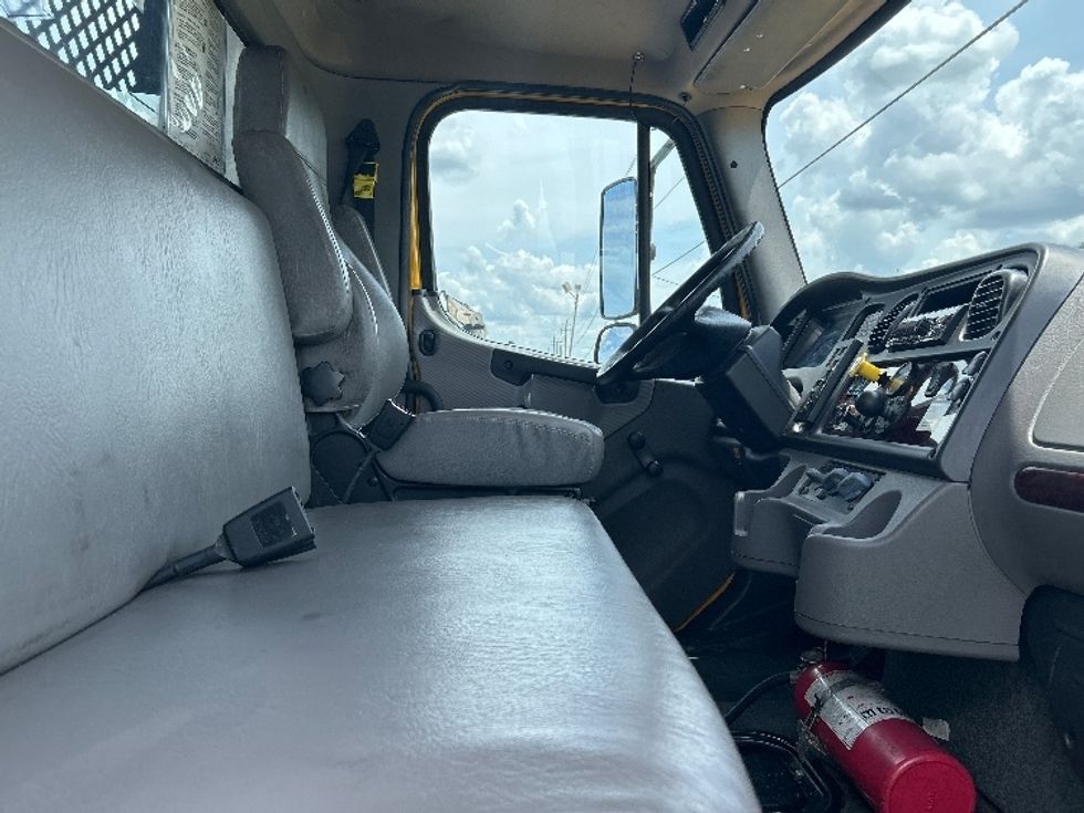 Flatbed Truck-Light and Medium Duty Trucks-Freightliner-2020-M2-Winter Haven-FL-279,136\n\t\tmiles-$ 23,750 - Image 22