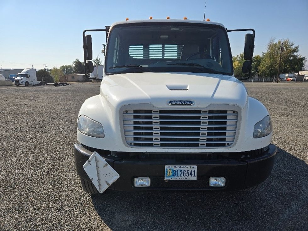 Flatbed Truck-Light and Medium Duty Trucks-Freightliner-2020-M2-Yakima-WA-112,146\n\t\tmiles-$ 50,000 - Image 2