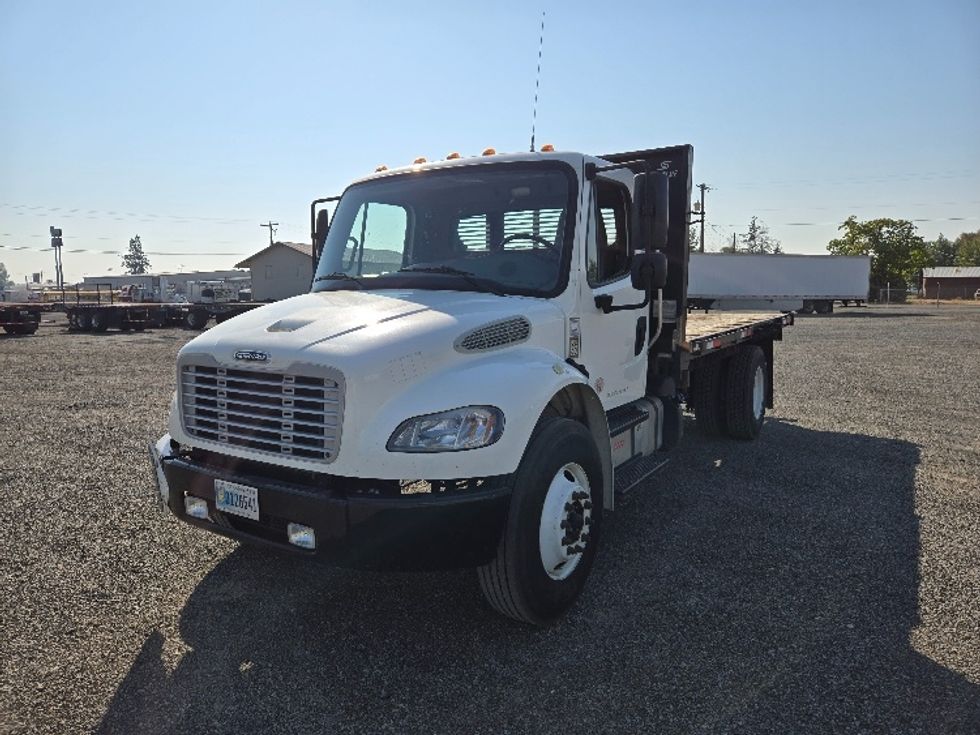 Flatbed Truck-Light and Medium Duty Trucks-Freightliner-2020-M2-Yakima-WA-112,146\n\t\tmiles-$ 50,000 - Image 3