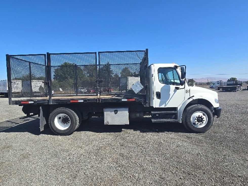 Flatbed Truck-Light and Medium Duty Trucks-Freightliner-2020-M2-Yakima-WA-41,156\n\t\tmiles-$ 55,250 - Image 15