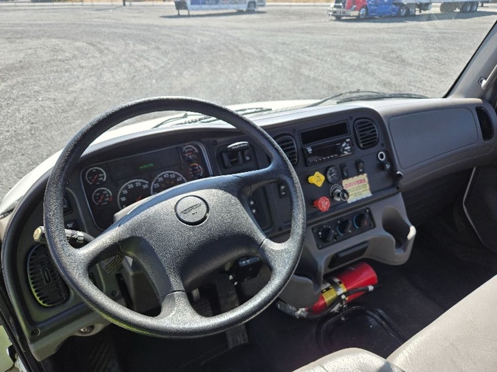 Flatbed Truck-Light and Medium Duty Trucks-Freightliner-2020-M2-Yakima-WA-41,156\n\t\tmiles-$ 55,250 - Image 17