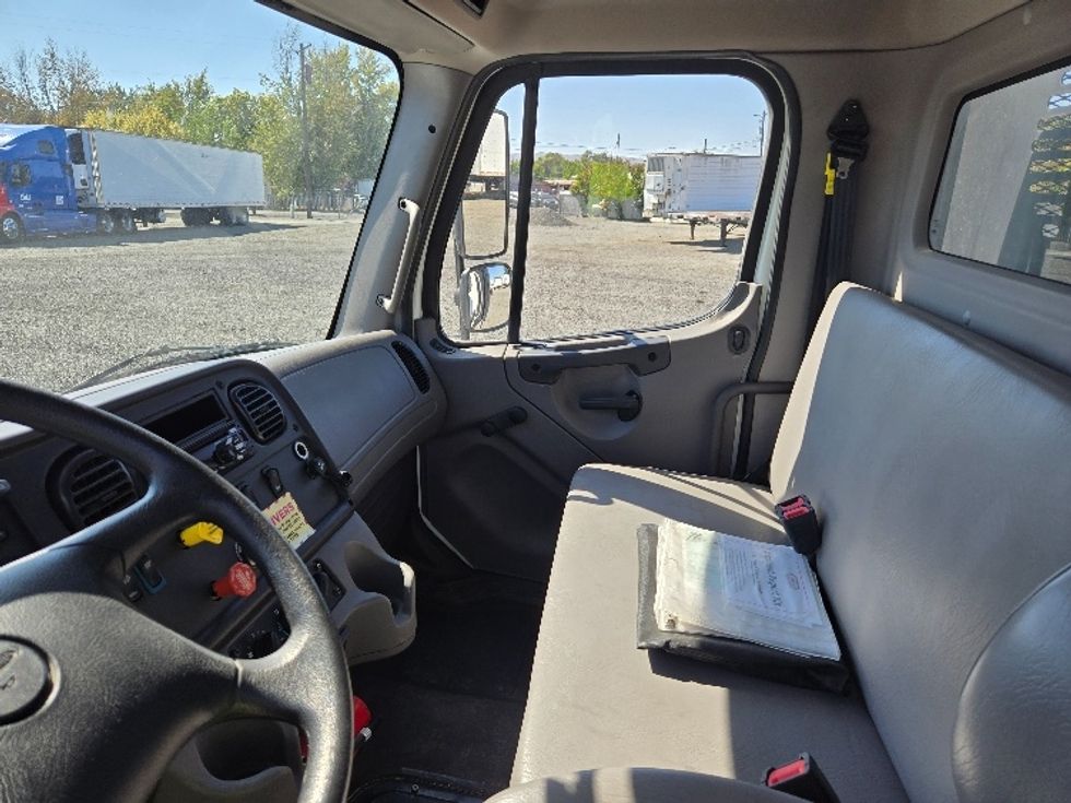 Flatbed Truck-Light and Medium Duty Trucks-Freightliner-2020-M2-Yakima-WA-41,156\n\t\tmiles-$ 55,250 - Image 19