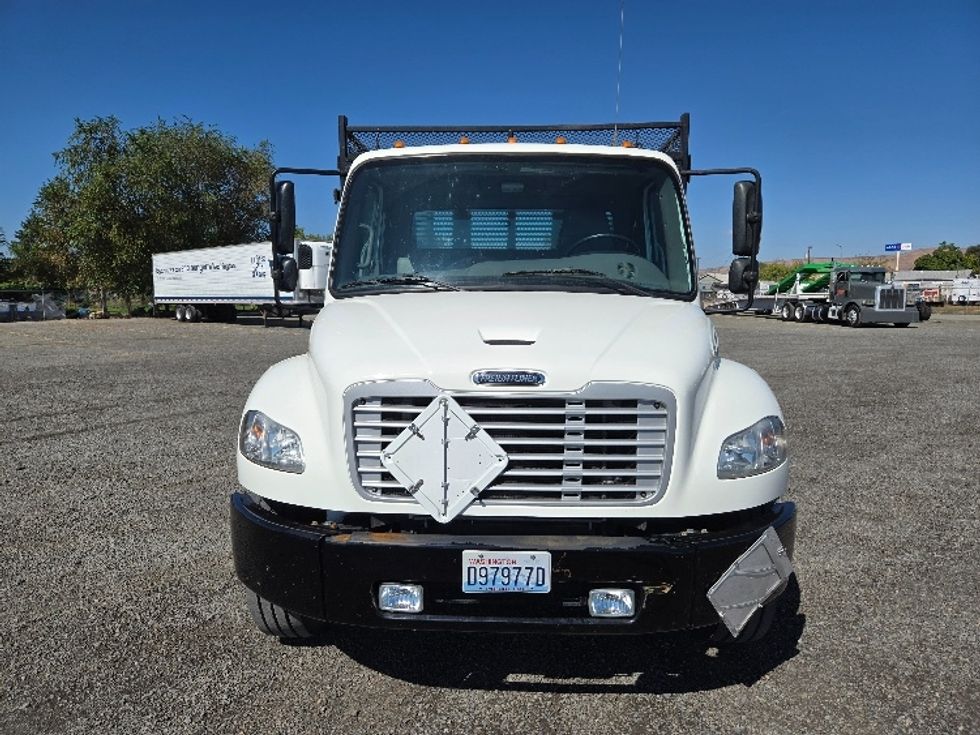 Flatbed Truck-Light and Medium Duty Trucks-Freightliner-2020-M2-Yakima-WA-41,156\n\t\tmiles-$ 55,250 - Image 2