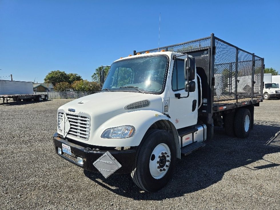 Flatbed Truck-Light and Medium Duty Trucks-Freightliner-2020-M2-Yakima-WA-41,156\n\t\tmiles-$ 55,250 - Image 3