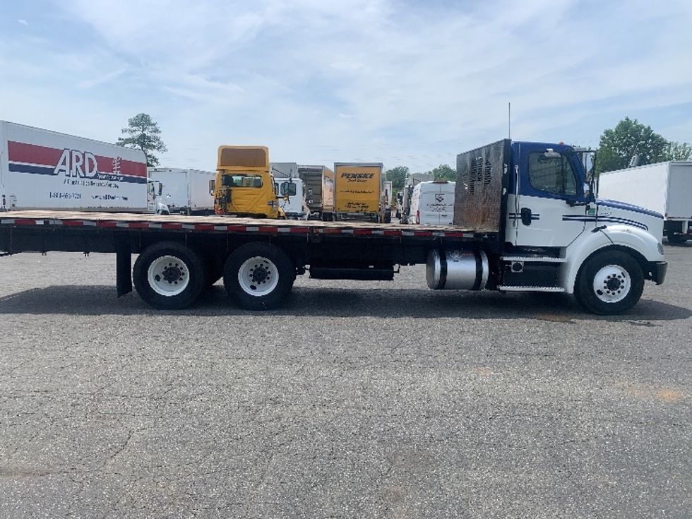 Flatbed Truck-Light and Medium Duty Trucks-Freightliner-2020-M211264S-Concord-NC-147,890\n\t\tmiles-$ 102,250 - Image 11