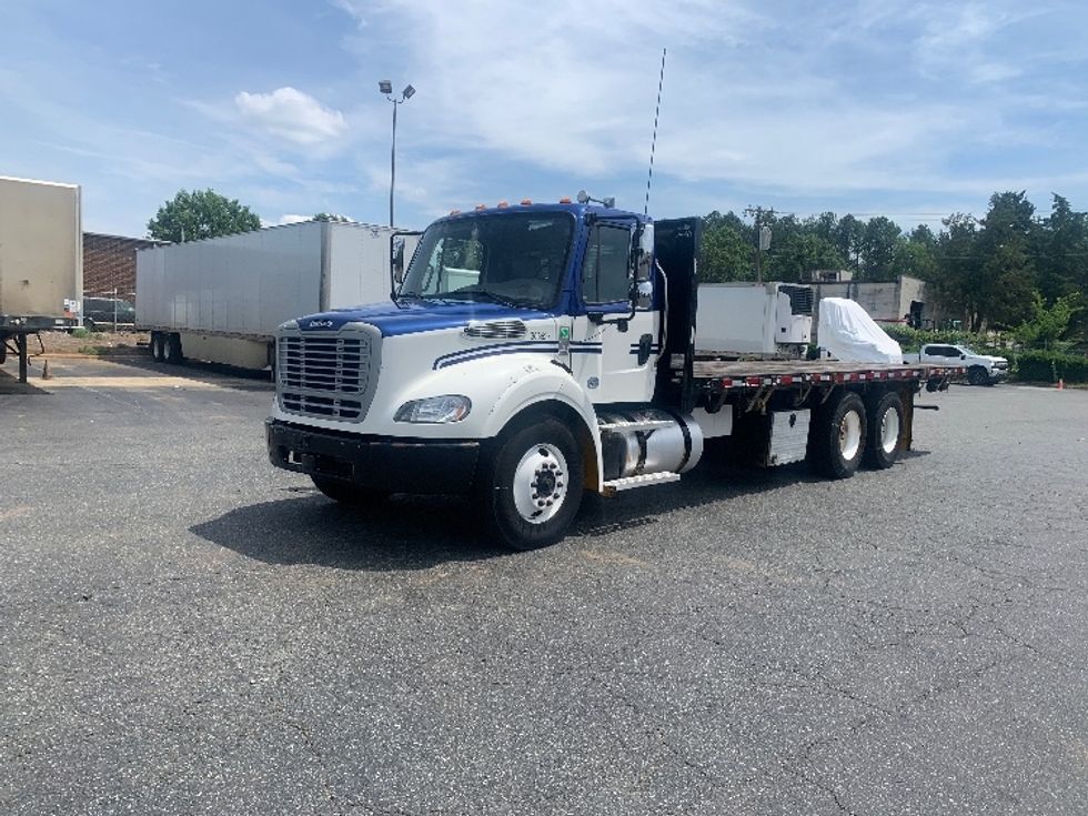 Flatbed Truck-Light and Medium Duty Trucks-Freightliner-2020-M211264S-Concord-NC-147,890\n\t\tmiles-$ 102,250 - Image 3