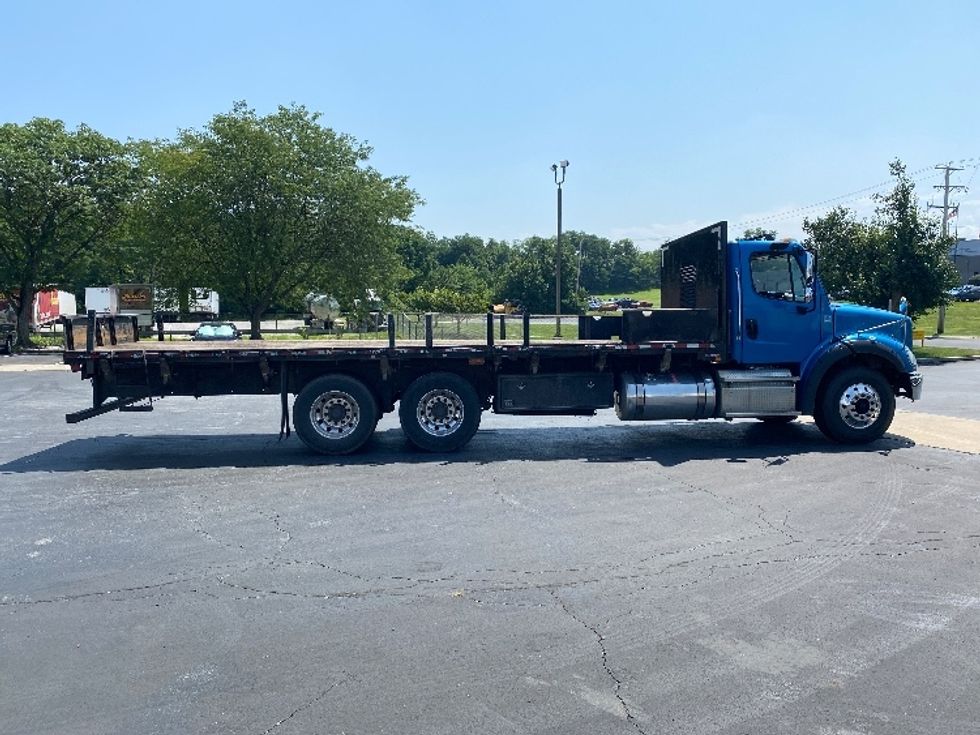 Flatbed Truck-Light and Medium Duty Trucks-Freightliner-2020-M211264S-Harrisburg-PA-431,130\n\t\tmiles-$ 87,250 - Image 14