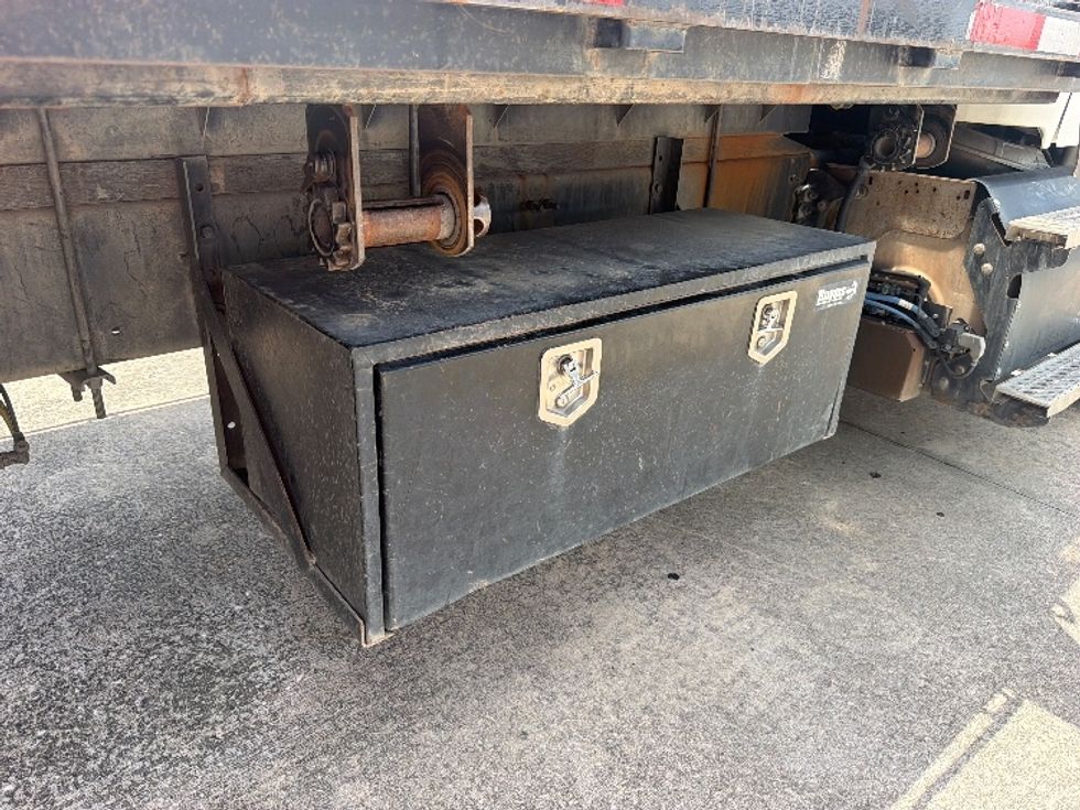 Flatbed Truck-Light and Medium Duty Trucks-Freightliner-2020-M211264S-Houston-TX-211,157\n\t\tmiles-$ 97,750 - Image 24