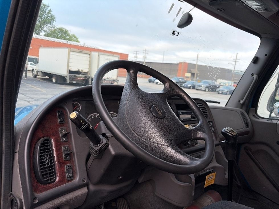 Flatbed Truck-Light and Medium Duty Trucks-Freightliner-2020-M211264S-Middlefield-OH-214,522\n\t\tmiles-$ 94,000 - Image 13