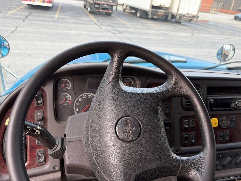 Flatbed Truck-Light and Medium Duty Trucks-Freightliner-2020-M211264S-Middlefield-OH-214,522\n\t\tmiles-$ 94,000 - Image 14