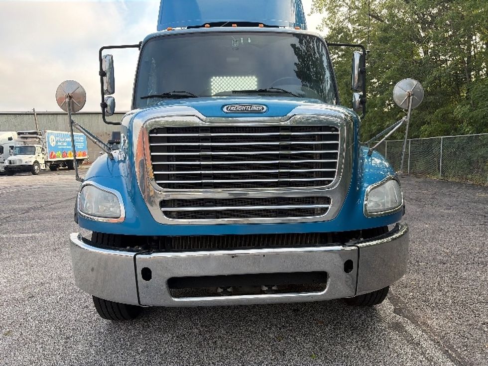 Flatbed Truck-Light and Medium Duty Trucks-Freightliner-2020-M211264S-Middlefield-OH-214,522\n\t\tmiles-$ 94,000 - Image 2