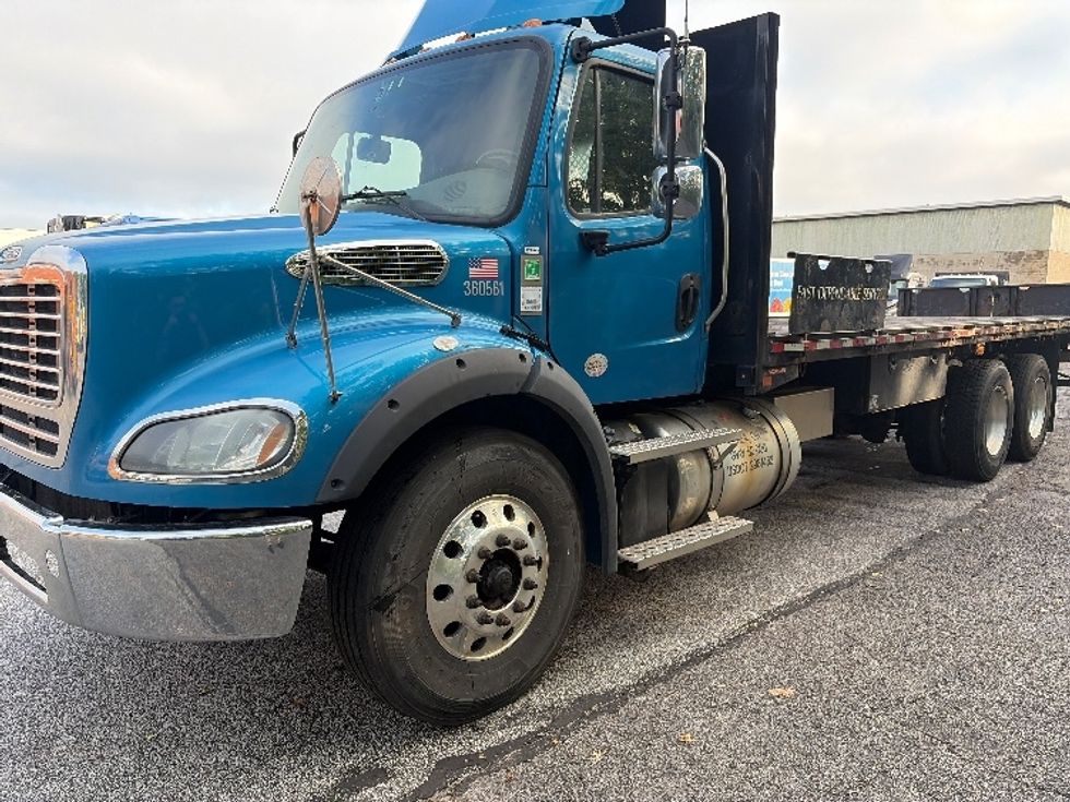 Flatbed Truck-Light and Medium Duty Trucks-Freightliner-2020-M211264S-Middlefield-OH-214,522\n\t\tmiles-$ 94,000 - Image 3