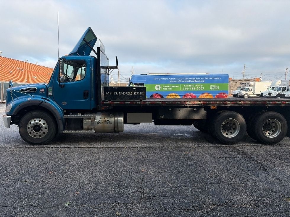 Flatbed Truck-Light and Medium Duty Trucks-Freightliner-2020-M211264S-Middlefield-OH-214,522\n\t\tmiles-$ 94,000 - Image 4