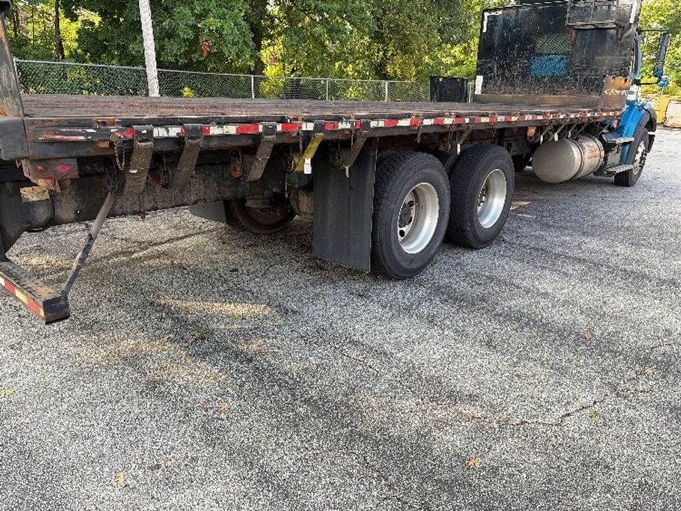 Flatbed Truck-Light and Medium Duty Trucks-Freightliner-2020-M211264S-Middlefield-OH-214,522\n\t\tmiles-$ 94,000 - Image 9