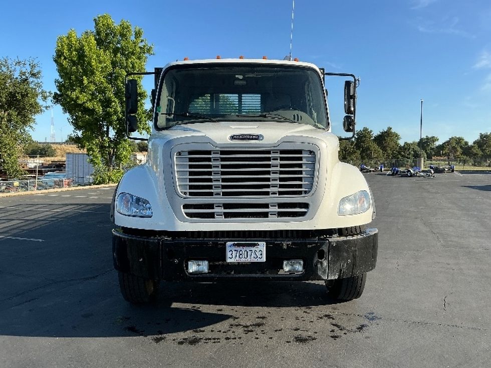 Flatbed Truck-Light and Medium Duty Trucks-Freightliner-2020-M211264S-Sacramento-CA-153,557\n\t\tmiles-$ 105,000 - Image 2