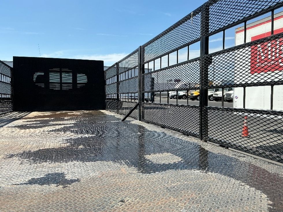 Flatbed Truck-Light and Medium Duty Trucks-Freightliner-2020-M211264S-West Sacramento-CA-165,092\n\t\tmiles-$ 98,250 - Image 12