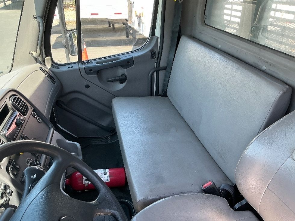 Flatbed Truck-Light and Medium Duty Trucks-Freightliner-2020-M211264S-West Sacramento-CA-165,092\n\t\tmiles-$ 98,250 - Image 19