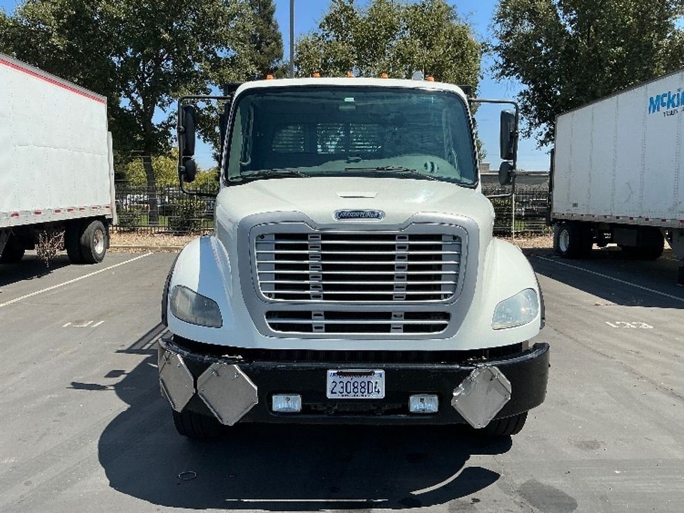 Flatbed Truck-Light and Medium Duty Trucks-Freightliner-2020-M211264S-West Sacramento-CA-165,092\n\t\tmiles-$ 98,250 - Image 2