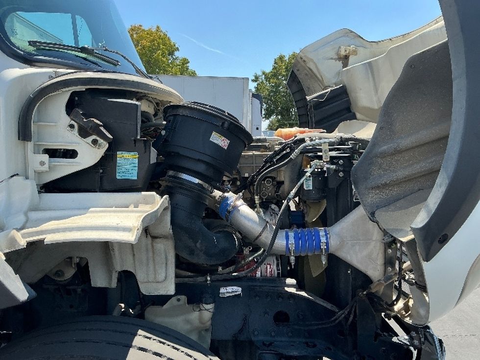Flatbed Truck-Light and Medium Duty Trucks-Freightliner-2020-M211264S-West Sacramento-CA-165,092\n\t\tmiles-$ 98,250 - Image 23