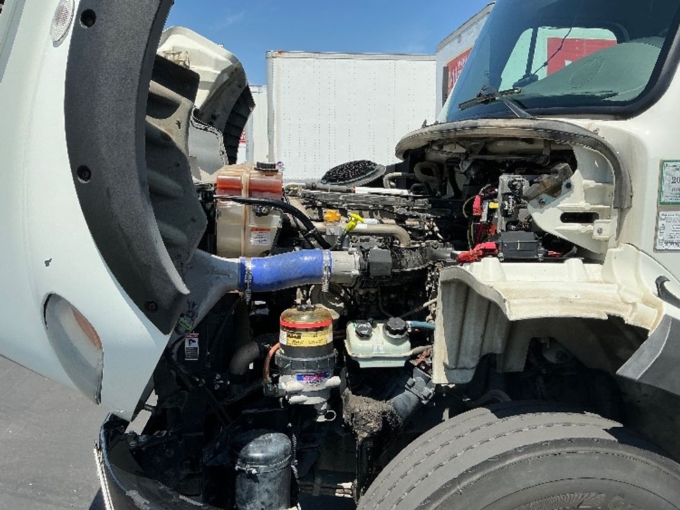 Flatbed Truck-Light and Medium Duty Trucks-Freightliner-2020-M211264S-West Sacramento-CA-165,092\n\t\tmiles-$ 98,250 - Image 24