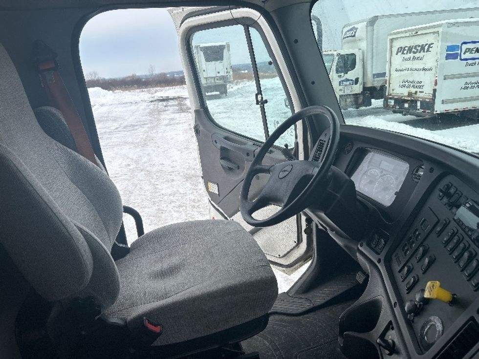 Flatbed Truck-Light and Medium Duty Trucks-Freightliner-2021-114SD-Watertown-NY-114,089\n\t\tmiles-$ 128,750 - Image 22