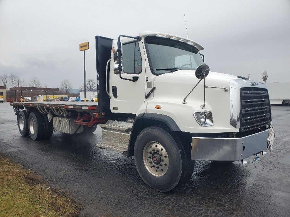 Flatbed Truck-Light and Medium Duty Trucks-Freightliner-2021-114SD-White Deer-PA-255,494\n\t\tmiles-$ 121,000 - Image 1
