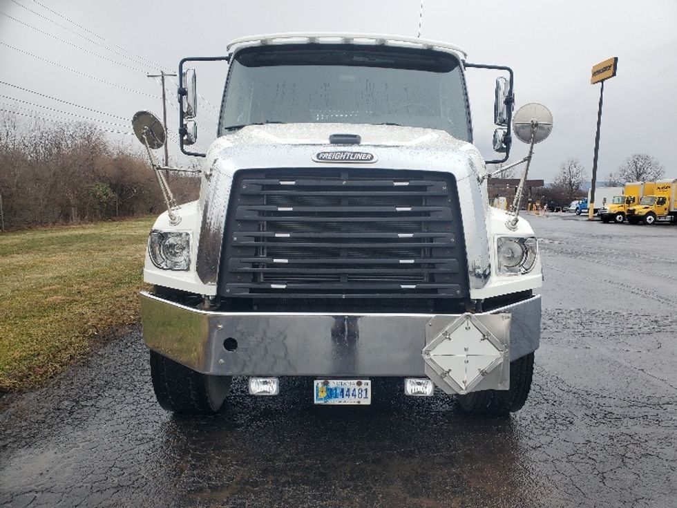 Flatbed Truck-Light and Medium Duty Trucks-Freightliner-2021-114SD-White Deer-PA-255,494\n\t\tmiles-$ 121,000 - Image 2