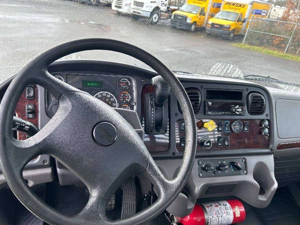 Flatbed Truck-Light and Medium Duty Trucks-Freightliner-2021-M2-Clackamas-OR-86,142\n\t\tmiles-$ 64,250 - Image 13