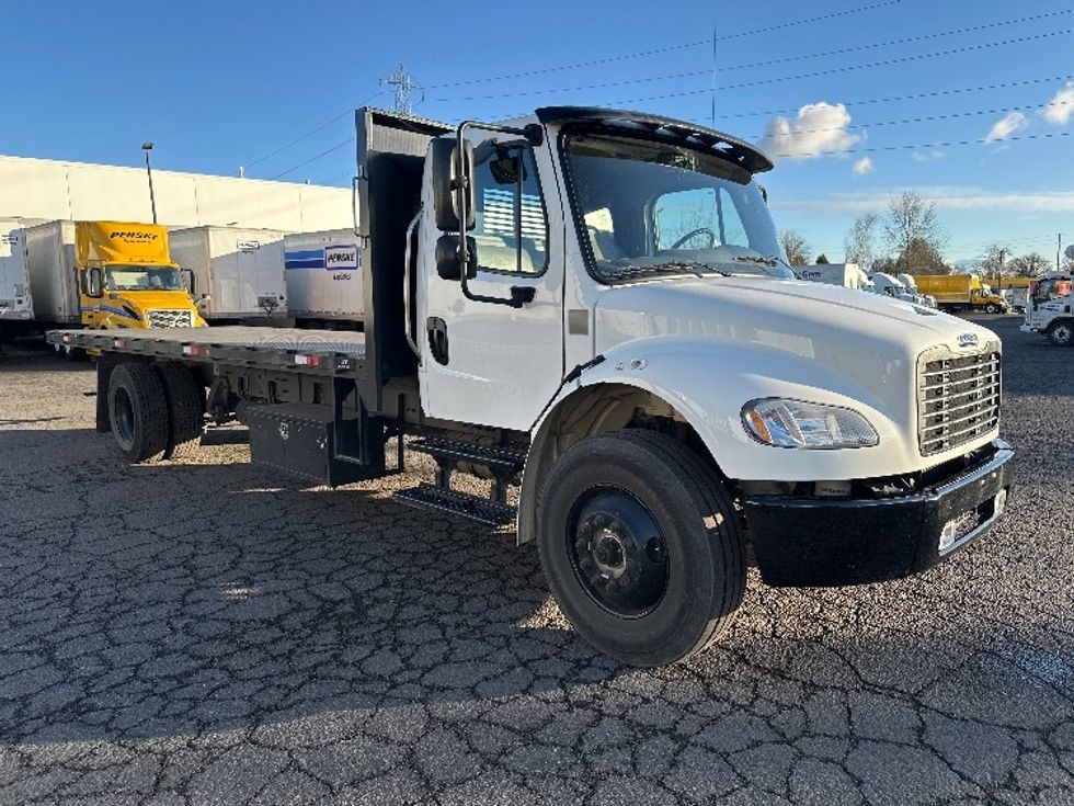 Flatbed Truck-Light and Medium Duty Trucks-Freightliner-2021-M2-Clackamas-OR-89,553\n\t\tmiles-$ 64,000 - Image 1