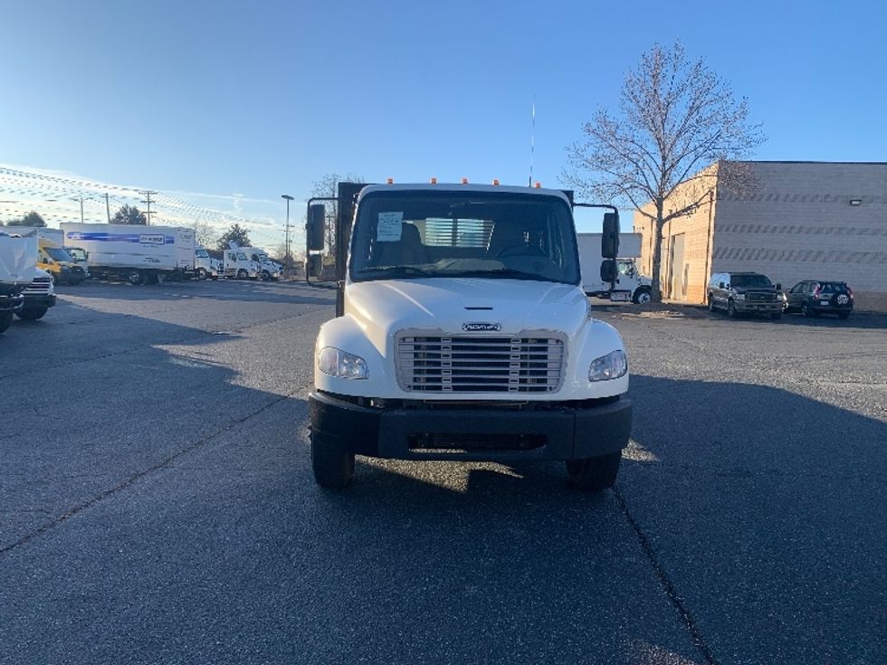 Flatbed Truck-Light and Medium Duty Trucks-Freightliner-2021-M2-Concord-NC-128,599\n\t\tmiles-$ 52,750 - Image 2