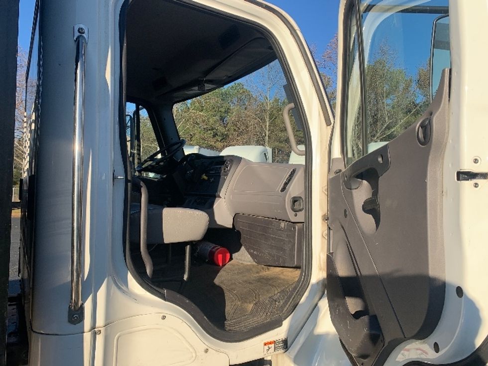 Flatbed Truck-Light and Medium Duty Trucks-Freightliner-2021-M2-Concord-NC-128,599\n\t\tmiles-$ 52,750 - Image 20