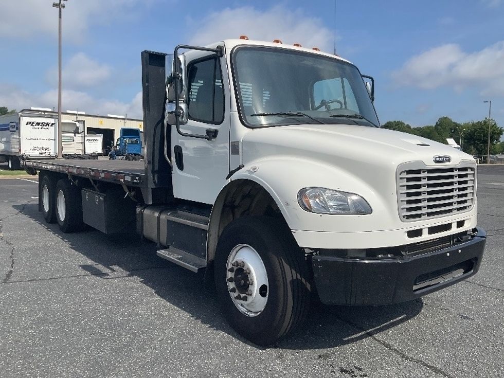 Flatbed Truck-Light and Medium Duty Trucks-Freightliner-2021-M2-Concord-NC-212,665\n\t\tmiles-$ 60,500 - Image 1
