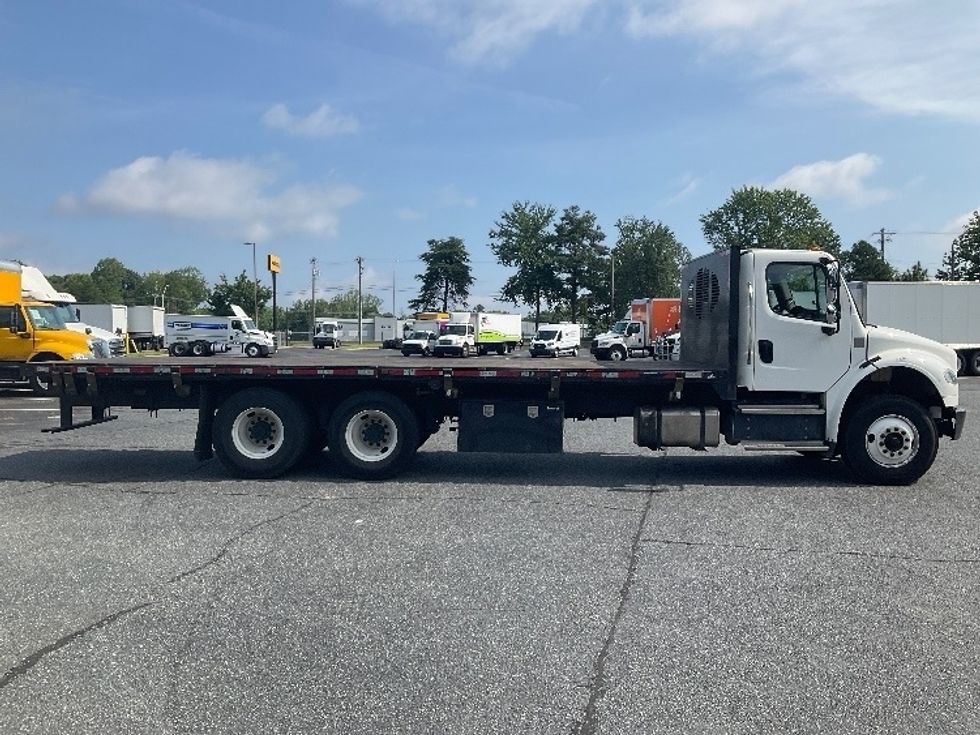 Flatbed Truck-Light and Medium Duty Trucks-Freightliner-2021-M2-Concord-NC-212,665\n\t\tmiles-$ 60,500 - Image 12