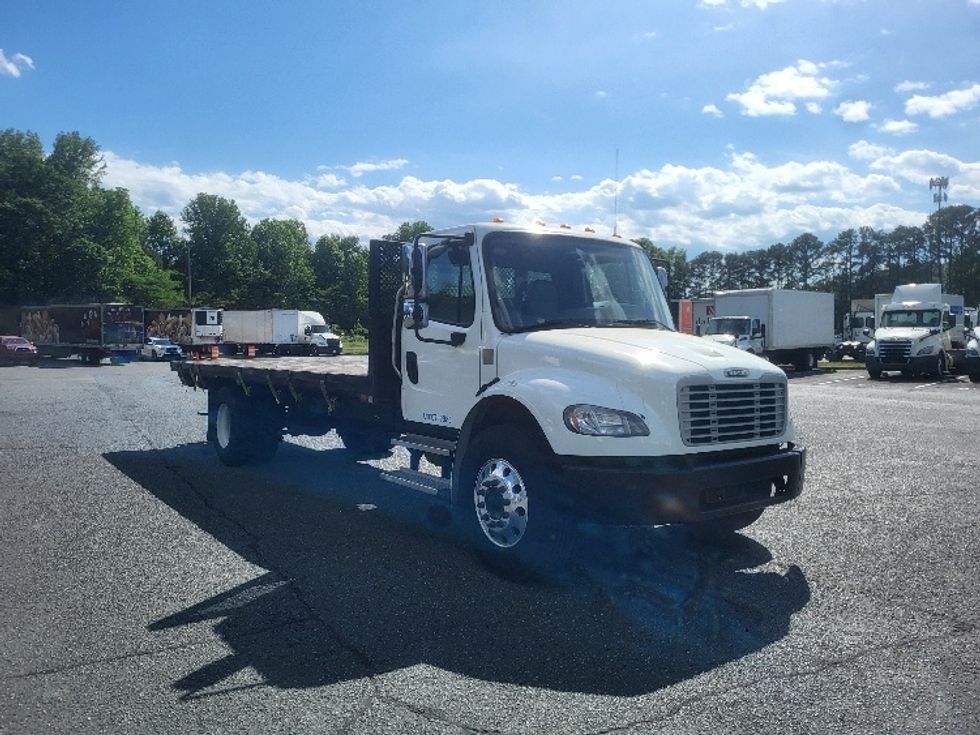 Flatbed Truck-Light and Medium Duty Trucks-Freightliner-2021-M2-Concord-NC-360,731\n\t\tmiles-$ 25,250 - Image 1