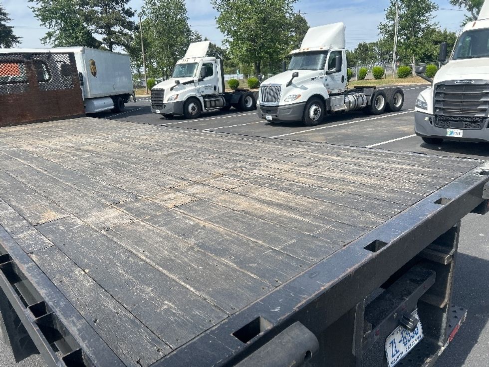 Flatbed Truck-Light and Medium Duty Trucks-Freightliner-2021-M2-Concord-NC-360,731\n\t\tmiles-$ 25,250 - Image 12