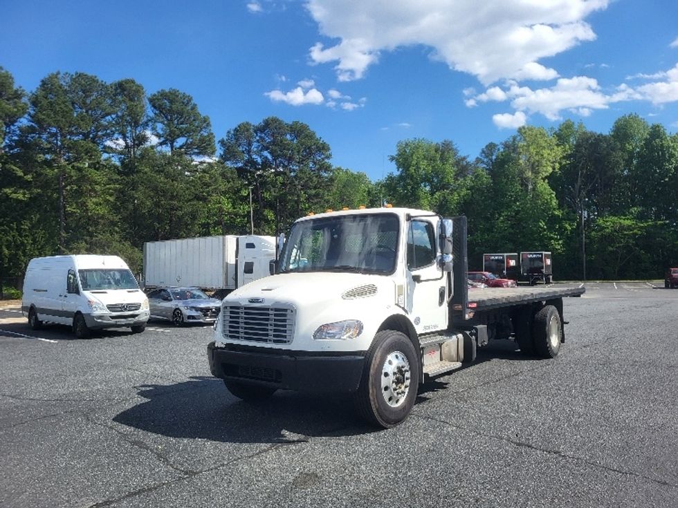 Flatbed Truck-Light and Medium Duty Trucks-Freightliner-2021-M2-Concord-NC-360,731\n\t\tmiles-$ 25,250 - Image 3