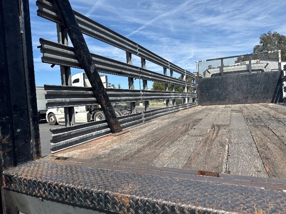 Flatbed Truck-Light and Medium Duty Trucks-Freightliner-2021-M2-Fontana-CA-165,131\n\t\tmiles-$ 49,750 - Image 11