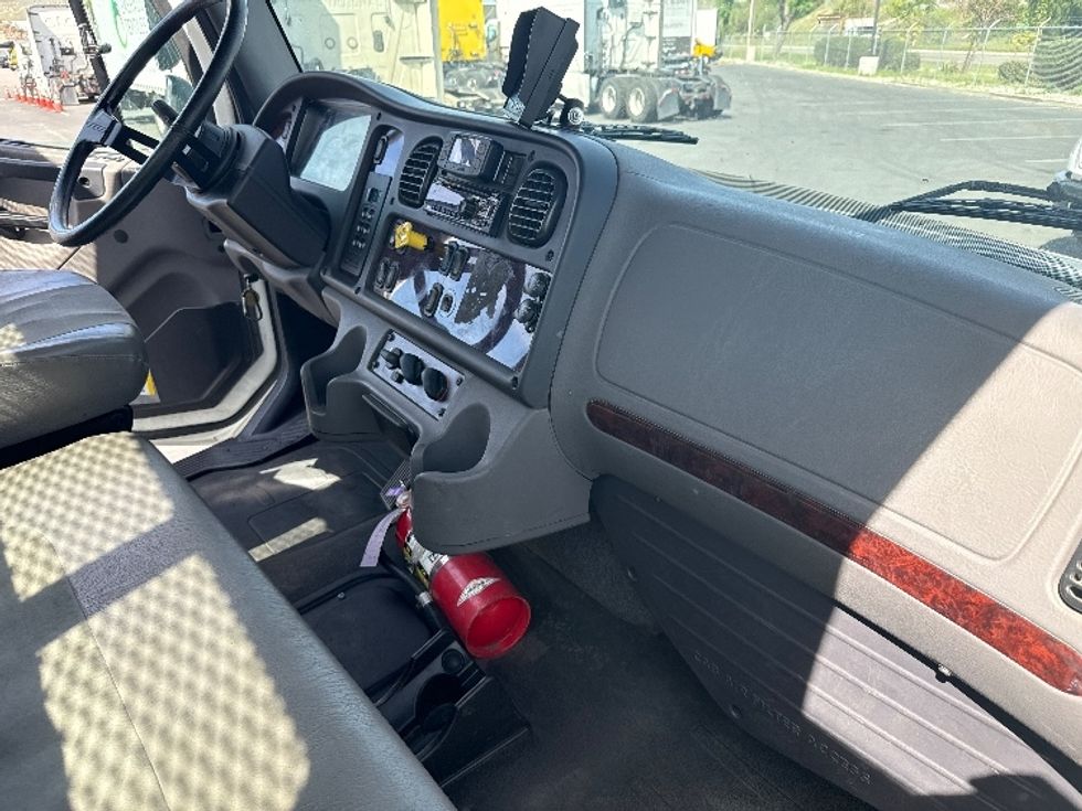 Flatbed Truck-Light and Medium Duty Trucks-Freightliner-2021-M2-Fontana-CA-165,131\n\t\tmiles-$ 49,750 - Image 22