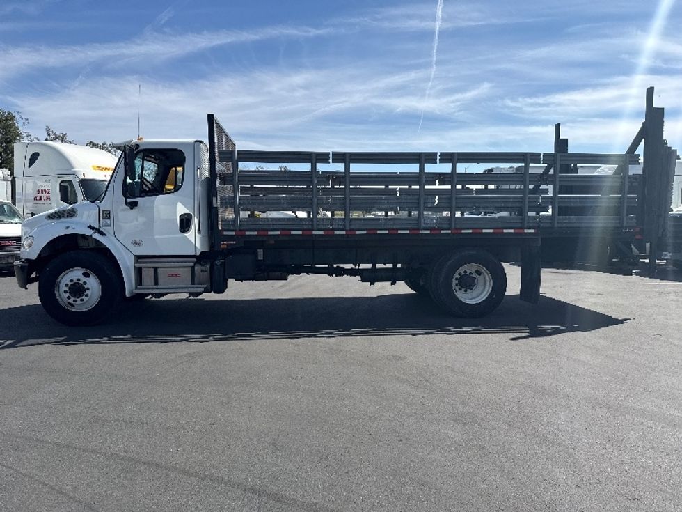 Flatbed Truck-Light and Medium Duty Trucks-Freightliner-2021-M2-Fontana-CA-165,131\n\t\tmiles-$ 49,750 - Image 4