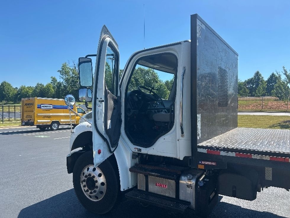 Flatbed Truck-Light and Medium Duty Trucks-Freightliner-2021-M2-Greensboro-NC-492,396\n\t\tmiles-$ 24,750 - Image 13
