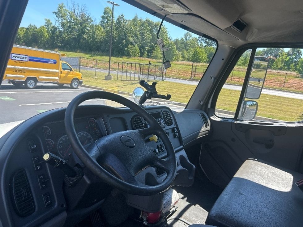 Flatbed Truck-Light and Medium Duty Trucks-Freightliner-2021-M2-Greensboro-NC-492,396\n\t\tmiles-$ 24,750 - Image 14