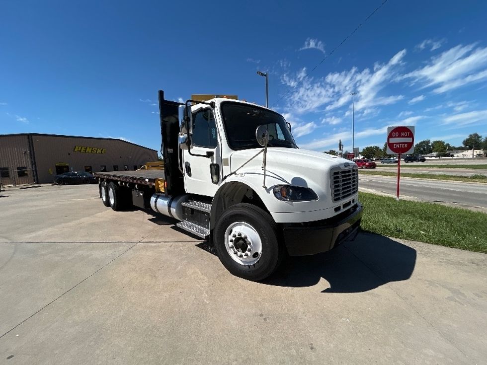 Flatbed Truck-Light and Medium Duty Trucks-Freightliner-2021-M2-Houston-TX-170,733\n\t\tmiles-$ 86,000 - Image 1