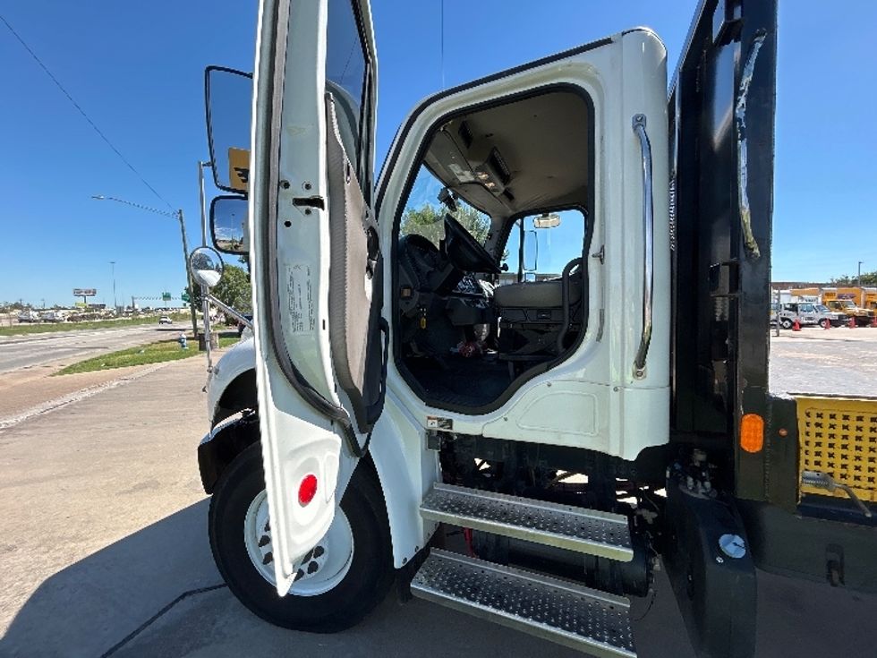 Flatbed Truck-Light and Medium Duty Trucks-Freightliner-2021-M2-Houston-TX-170,733\n\t\tmiles-$ 86,000 - Image 15