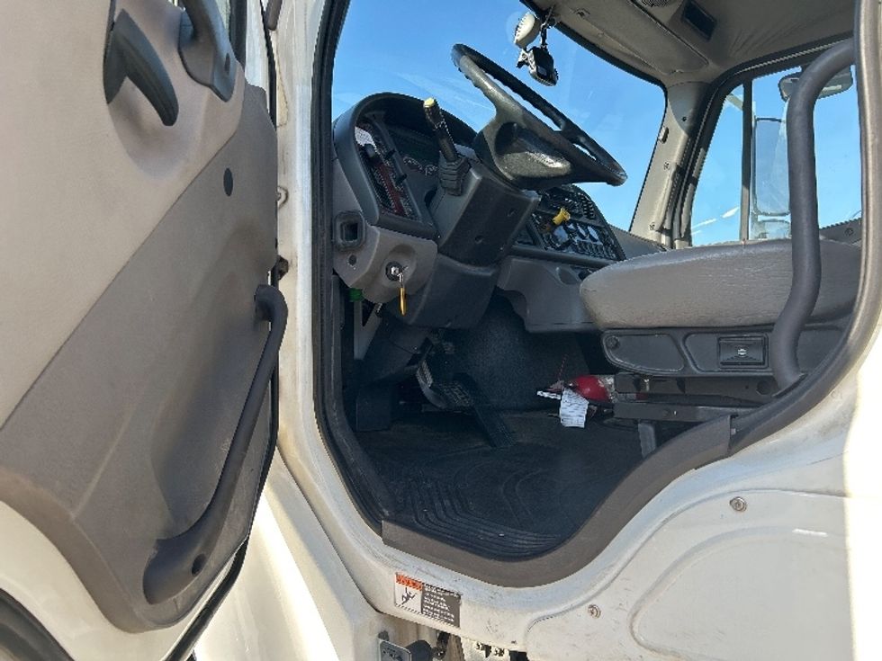 Flatbed Truck-Light and Medium Duty Trucks-Freightliner-2021-M2-Houston-TX-188,788\n\t\tmiles-$ 83,500 - Image 12