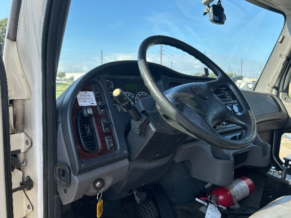 Flatbed Truck-Light and Medium Duty Trucks-Freightliner-2021-M2-Houston-TX-188,788\n\t\tmiles-$ 83,500 - Image 13