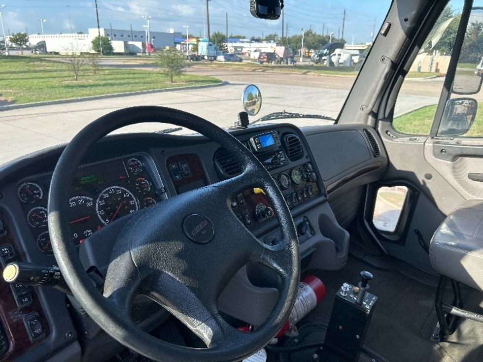 Flatbed Truck-Light and Medium Duty Trucks-Freightliner-2021-M2-Houston-TX-188,788\n\t\tmiles-$ 83,500 - Image 14